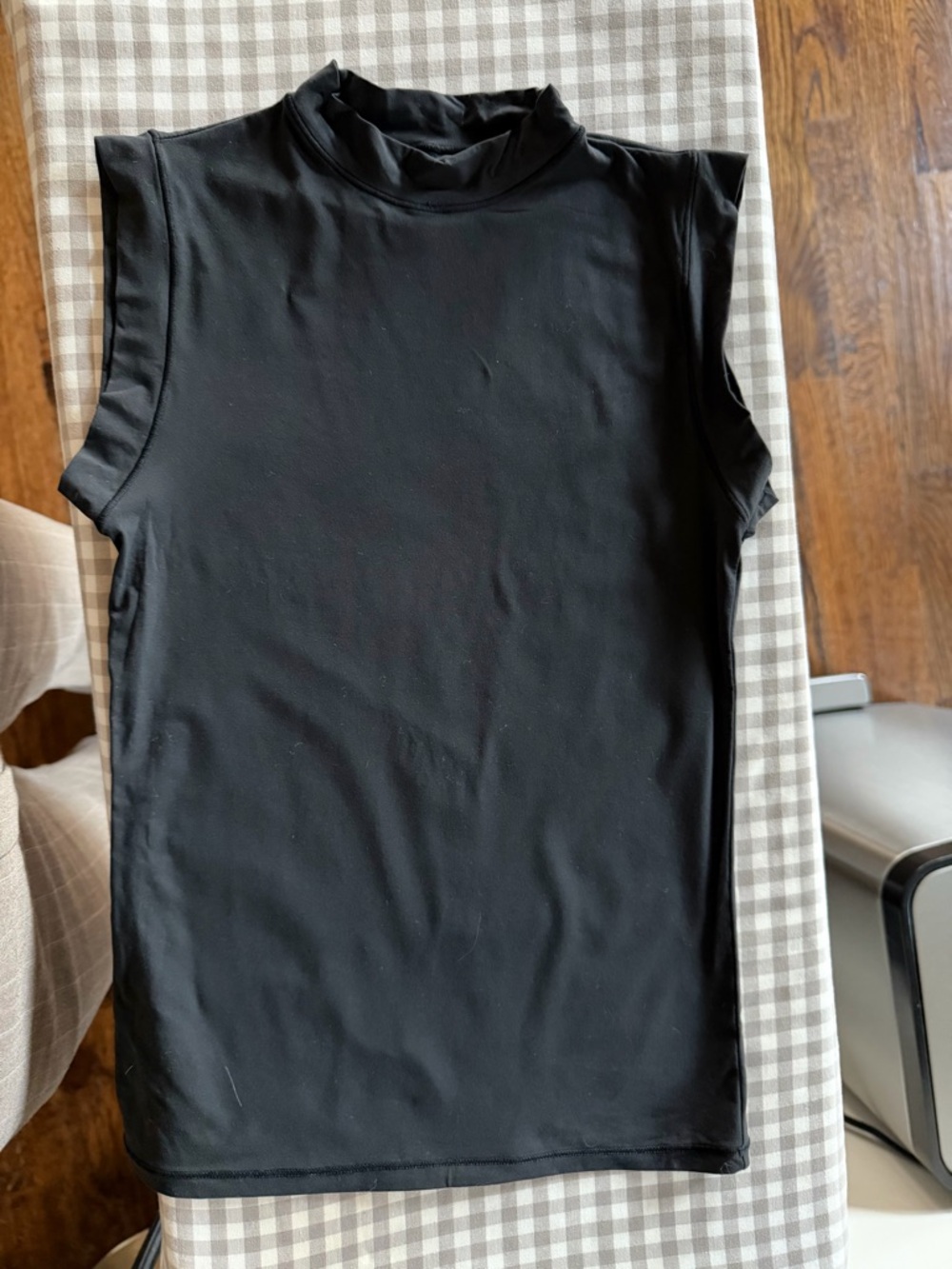SKIMS Classic Black Top